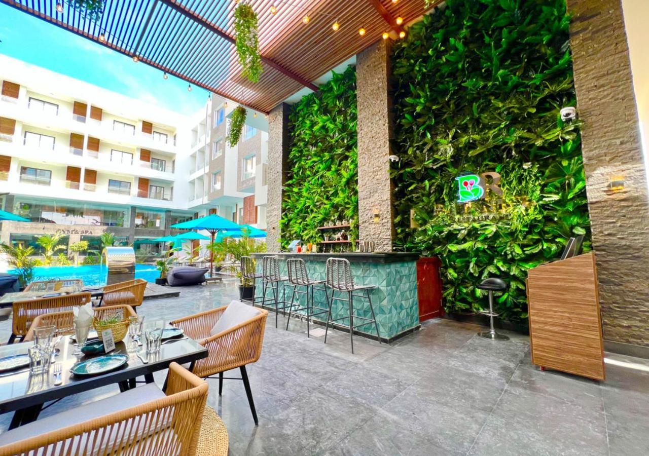 3Br 2Ba Serene Escape 4 Pools 1 Heated In The Winter Free Wifi Restaurant And Onsite Shop Хургада Екстериор снимка
